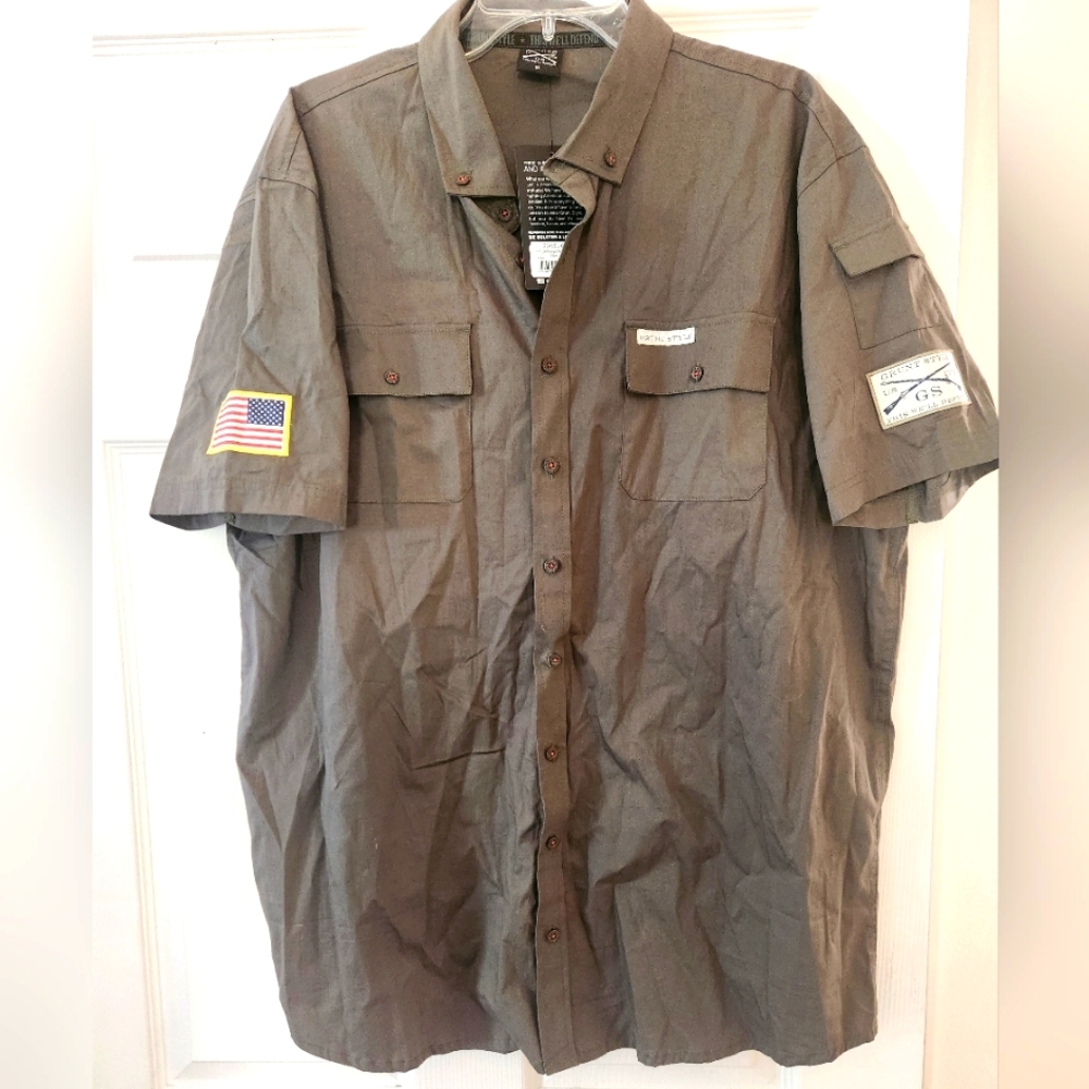 Grunt Style Garage Button Down